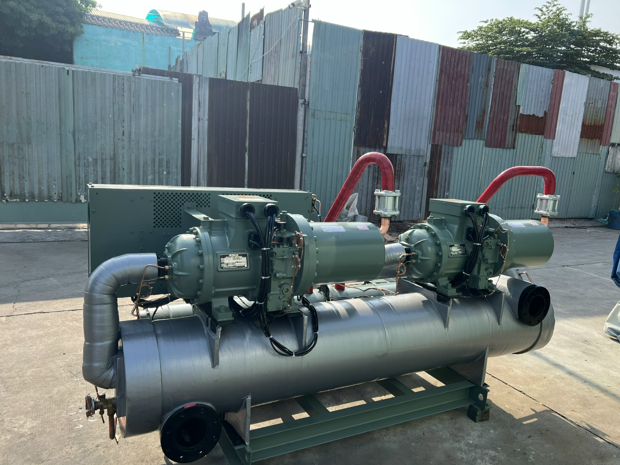 Chiller Hitachi Nhật Bãi 120Hp